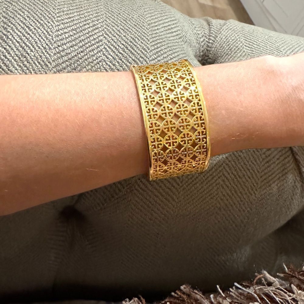 Tory Burch Miller Logo cuff 18k gold